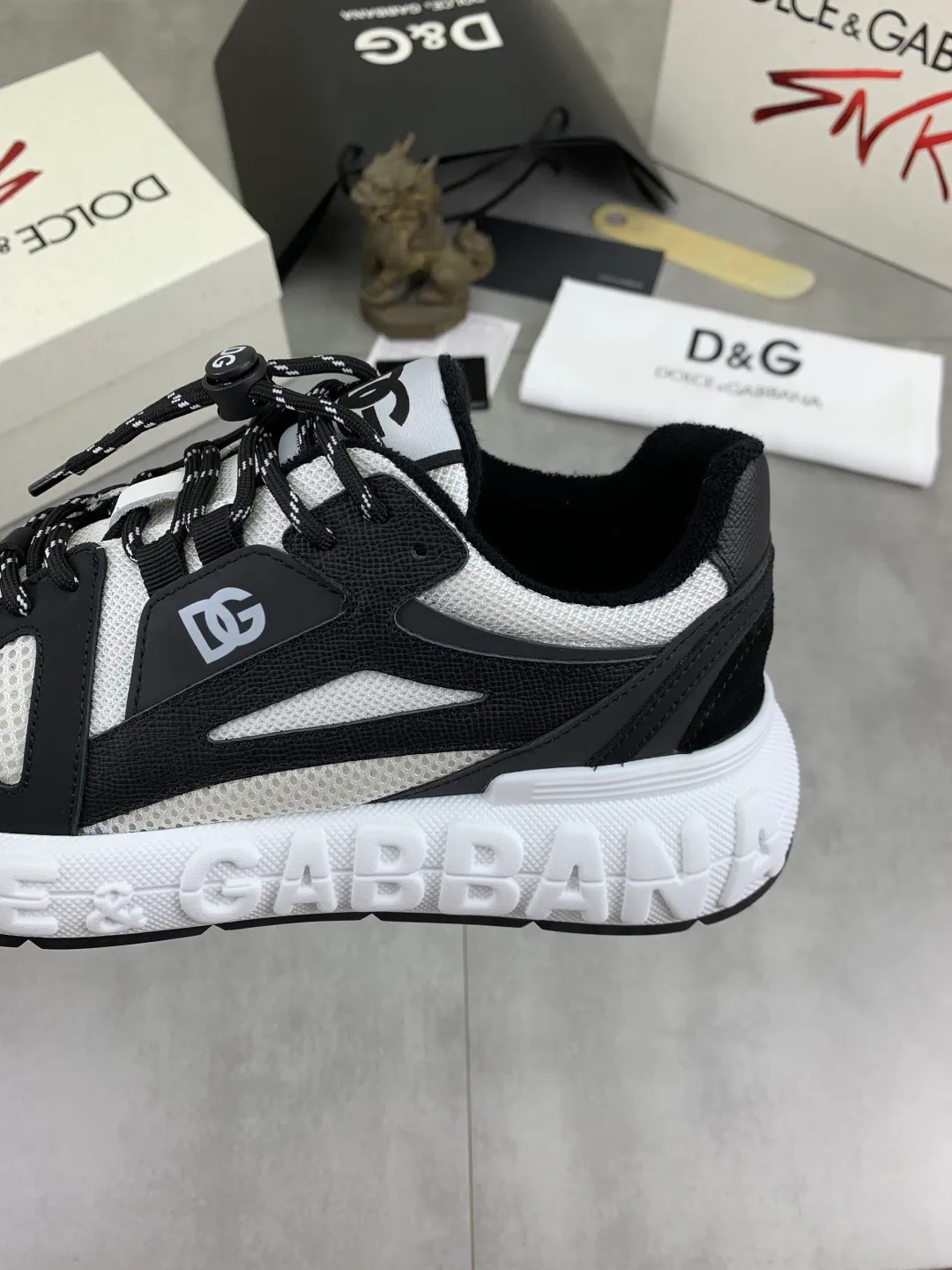 Men's men's shoes 💰P580💰[New model] Couple 🧑‍🤝‍🧑 style Top original order quality Synchronized with "DOLCE&GABBANA [Dolce & Gabbana] ~ High quality." Effect Low-top casual DG men's shoes, loved by many celebrities, using high-end imported top-layer calfskin splicing design + cowhide feet, simple and elegant, perfectly interpreting the latest inspiration of shoes, integrating classics and fashion. Luxurious dreams, dominating fashion Suitable for drivers, light and comfortable to drive, light and breathable for outdoor travel, high-end quality, trustworthy, 6️⃣colors🉑️ to choose from! Code number: 35-46